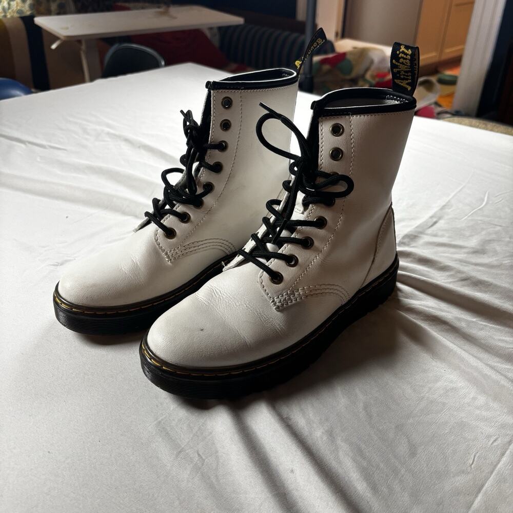 Doc Martens Hightop White Leather Boots Size 6M 7L‎